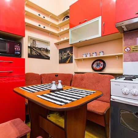 Біля Дзиги Сучасна Квартира На Вулиці Вірменській 35 Lemberg Exterior foto