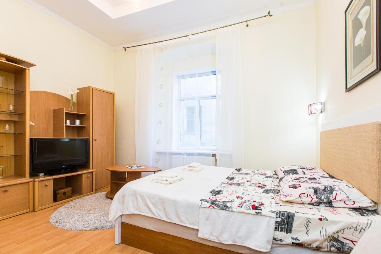 Біля Дзиги Сучасна Квартира На Вулиці Вірменській 35 Lemberg Exterior foto