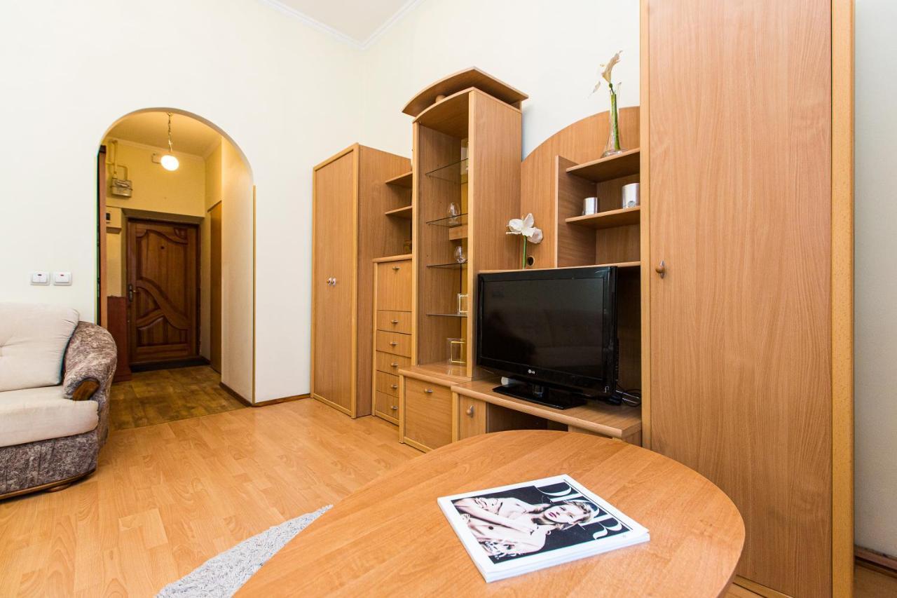 Біля Дзиги Сучасна Квартира На Вулиці Вірменській 35 Lemberg Exterior foto